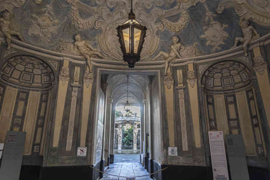 Italia - Génova 091 - Via Garibaldi - palacio Nicolosio-Lomellino.jpg